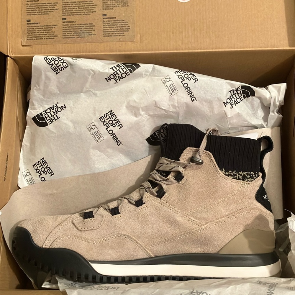 North face Back- To- Berkeley 3’s